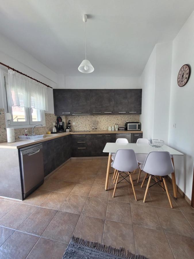 Apartamenty Rodzinne Kamena Vourla Exterior foto